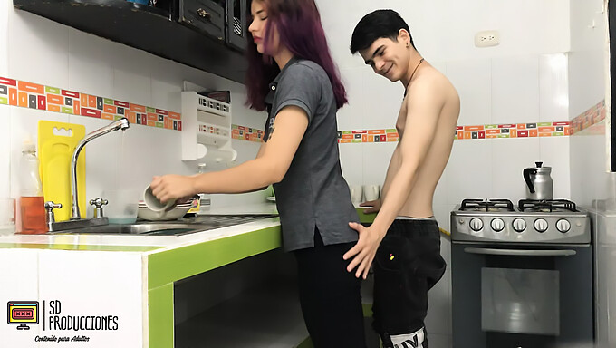 Big Ass Latina Gets Her Pussy Eaten And Fucked While Washing Dishes