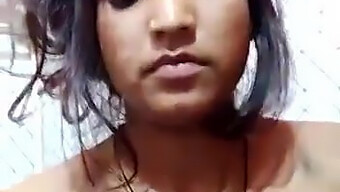 ¡hermosa India Sensual Explora Sus Deseos Salvajes En Un Video Caliente!