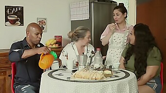 เรื่องเสียวครอบครัวกับ Emme White, Alessandra Maia และ Agatha Ludovino