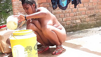 Young Indian Girl Cleans Her Pussy With Soap During Hot Chat