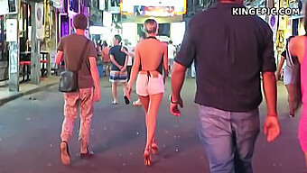 Hombre Americano Se Va De Viaje Sexual Tailandés Y Se Encuentra Con Una Pequeña Bargirl