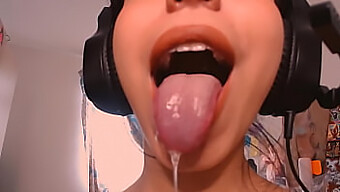 Tổng Hợp Nước Bọt Ahegao Với Những Cô Gái Anime Xinh Đẹp