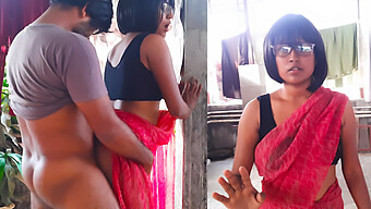 ¡esposa India Amateur En Sarén Rojo Recibe Por Detrás Y Una Mamada! ¡no Te Pierdas Esta Escena Caliente!