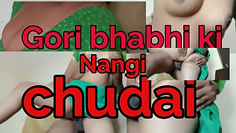 Một Bà Mẹ Desi Thích Thú Với Deep Throat Và Con Cặc To Trong Video Tiếng Hindi