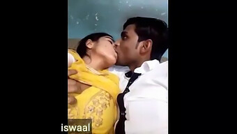 Mature Indian Wife With Big Natural Tits Has Outdoor Car Sex