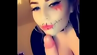 La Sexcapade D'Halloween D'Amelia Skye Avec Une Jouissance Pleine De Sperme