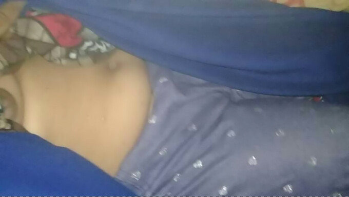 Indian Muslim Gf'S Orgasmic Bus Ride