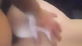 ¡la Novia Adolescente Disfruta Del Sexo Anal Duro Y Eyacula Durante El Orgasmo!